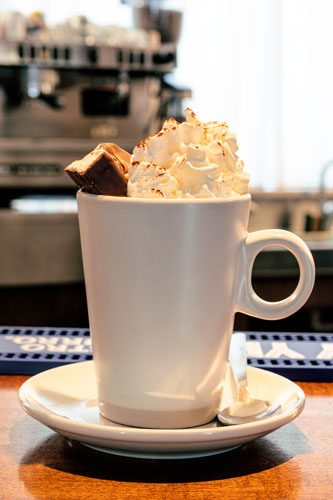cioccolata-calda-con-panna-hotel-galassia