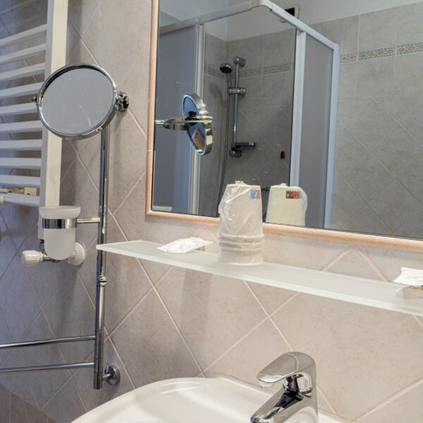 Appartamento 52 Giove Condominio al colle Prato Nevoso Bagno